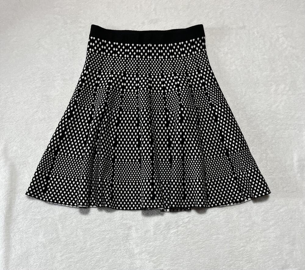 Grace Elements Skirt Womens Small Black White Diamond Pattern Knit Flare Retro